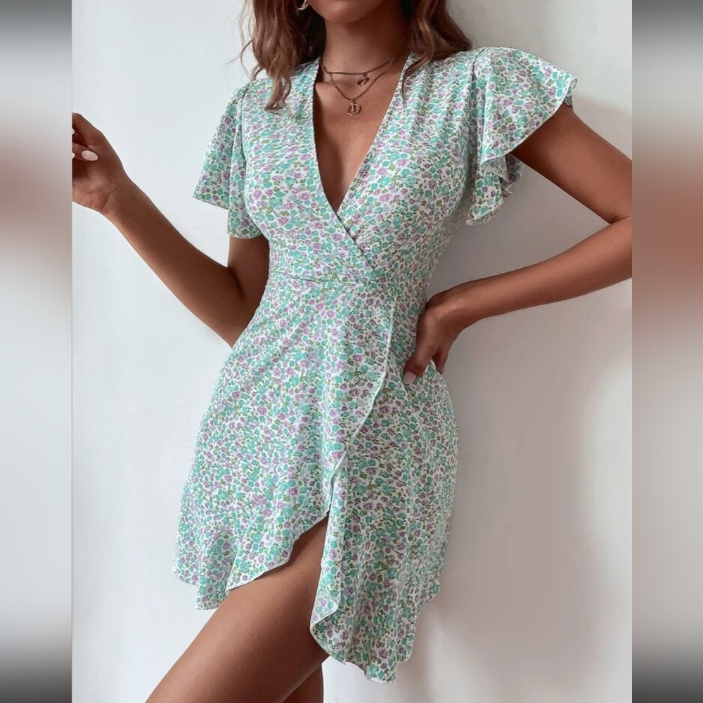 Floral Plunging Neck Butterfly Sleeve Dress